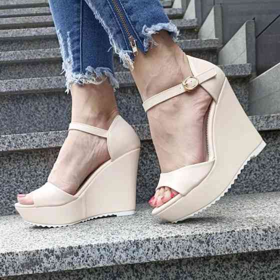 Жіночі Сандалії Босоніжки на Танкетці Платформа Бежеві Літні (розміри: 35,36,37,38,39,40) - 44 Дніпро