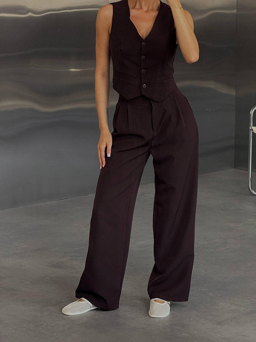 Женский классический брючный костюм двойка: жилет и брюки костюмка Одесса - изображение 4