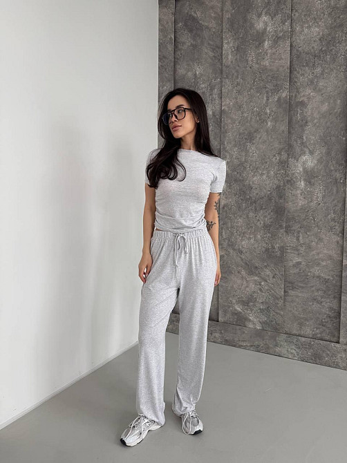 Жіночий базовий прогулянковий костюм-двійка: футболка та штани натуральна віскоза Меланж, 46/48 Одеса - фото 9