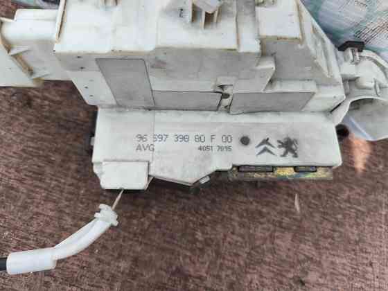 Замок дверей передній лівий 6 pin Peugeot 407 2004-2011 (9659739880) Ковель