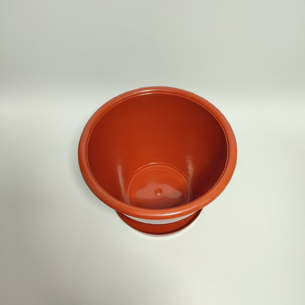 Цветочный горшок с подставкой 