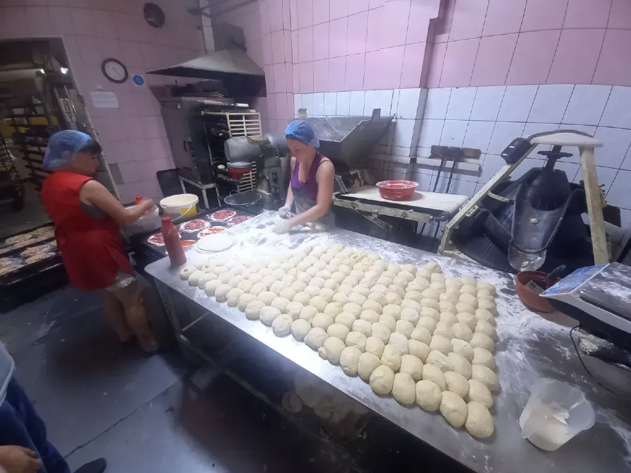 Продам действующий хлебзавод, под ключ. Полностью настроенный бизнес-процесс включая: 1616 м2 построек, 84 соток земли. 85 человек персонала. Днепр - изображение 3