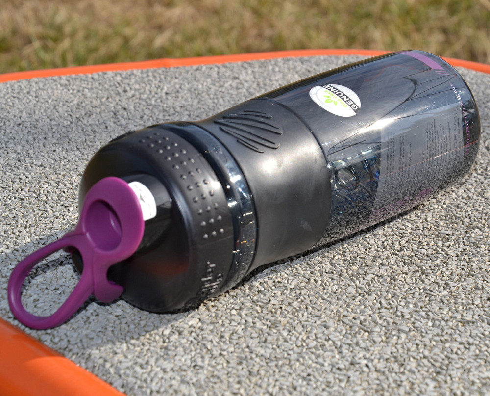 Шейкер спортивний (пляшка) BlenderBottle SportMixer Flip 28oz/820ml Black/Plum Каменское - изображение 9