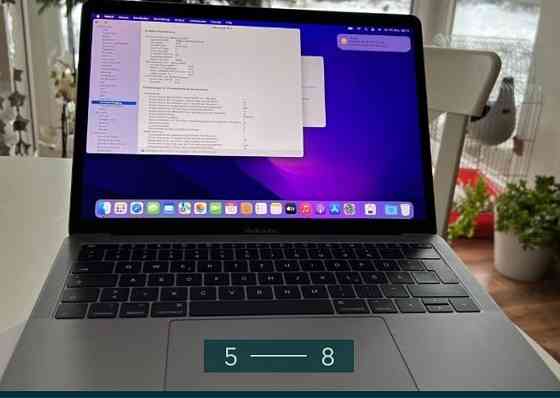 Ноутбук: MacBook Pro. Київ