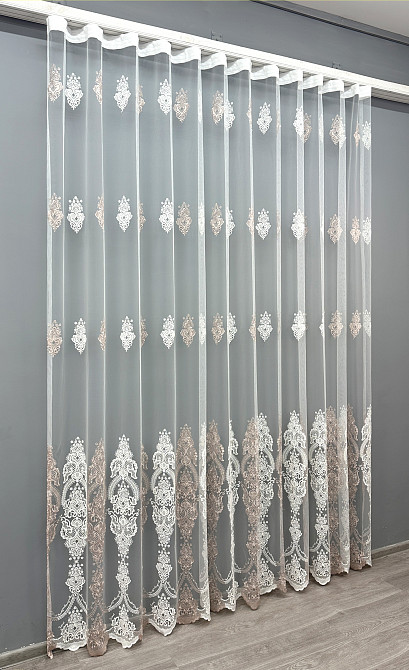 Тюль VR-Textil 1857т Фатин с вышивкой и люрексом Молочный с пудровым 300х270 см (40-196) Киев - изображение 3