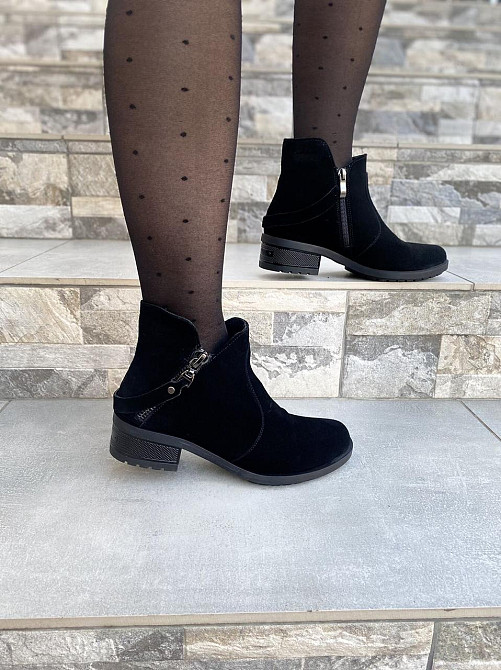 Черевики жіночі D and V 2012 чорні (весна-осінь, замша натуральна) (1237) лише 37р.39р. 39 Коломыя - изображение 1