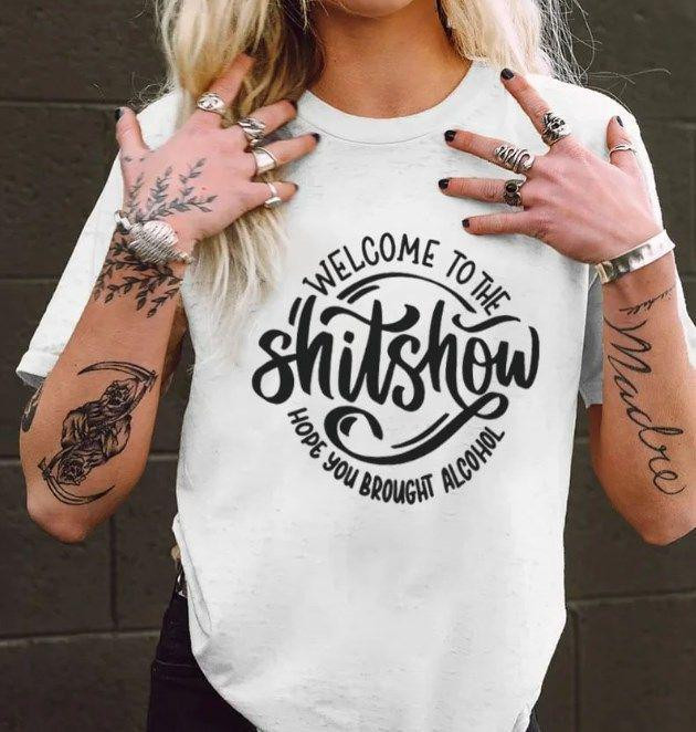 Футболка жіноча з принтом  42 Біла 2664083172 Дніпро - фото 1