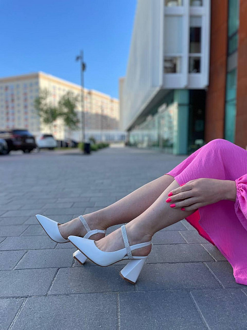 Meideli Жіночі босоніжки білі із закритим гострим носком літні з еко-шкіри на підборах MEIDELI Коломыя - изображение 7