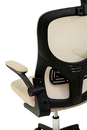 Стілець офісний Тонус, бежевий/чорний Київ