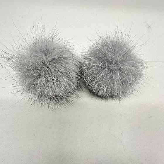 Помпон из натурального меха блюфрост серого 10-12 см Харьков