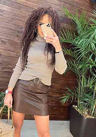 Водолазка жіноча однотонна рубчик, гольф жіночий базовий, жіночі базові гольфи водолазки в Україні Крохатушка одяг Київ