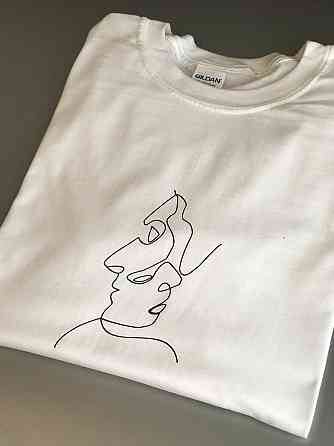 Женская футболка с абстрактным принтом Черновцы