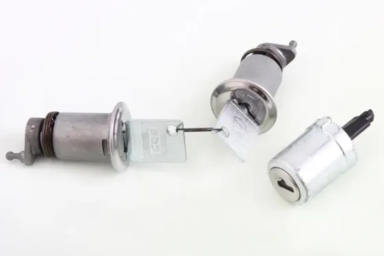 Циліндри замків Таврія з захисною шторкою (блистер, ключ ЗАЗ) (3 шт.) Вінниця