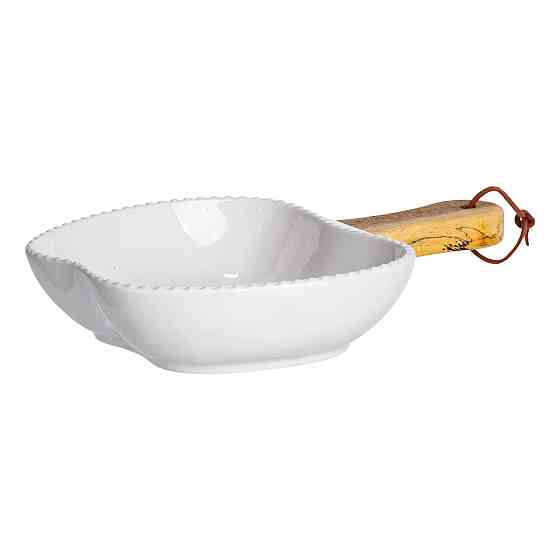 Глубокая фарфоровая тарелка с ручкой 