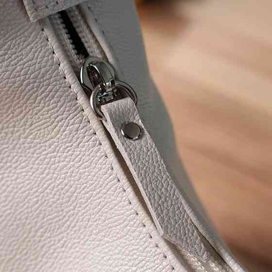 Сумка багет з регульованим ременем з натуральної шкіри Бежева (SHVIGEL) Київ