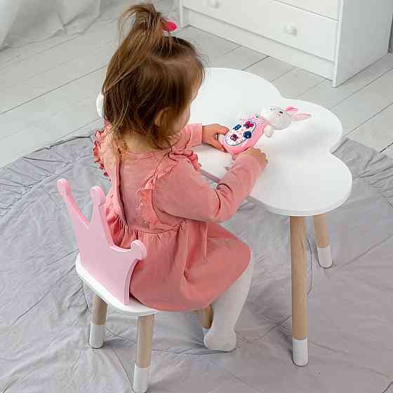 Деревянный столик и стульчик для ребенка уютный набор для дома и детсада Стол белый тучка и стул корона розовы Киев