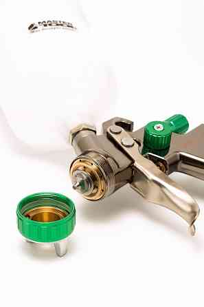 Фарбопульт MASTERTOOL LVLP ВБ 600 мл пластик Ø1.3 мм 125-170 л/мин 1.5-2.5 бар 80-8801 Ровно