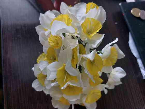 Штучні нарциси 6 штук 33 см білий Київ