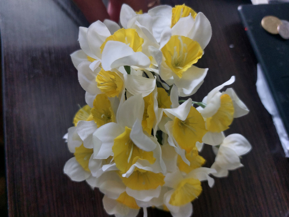 Искусственные нарциси 6 штук 33 см белый Киев - изображение 2