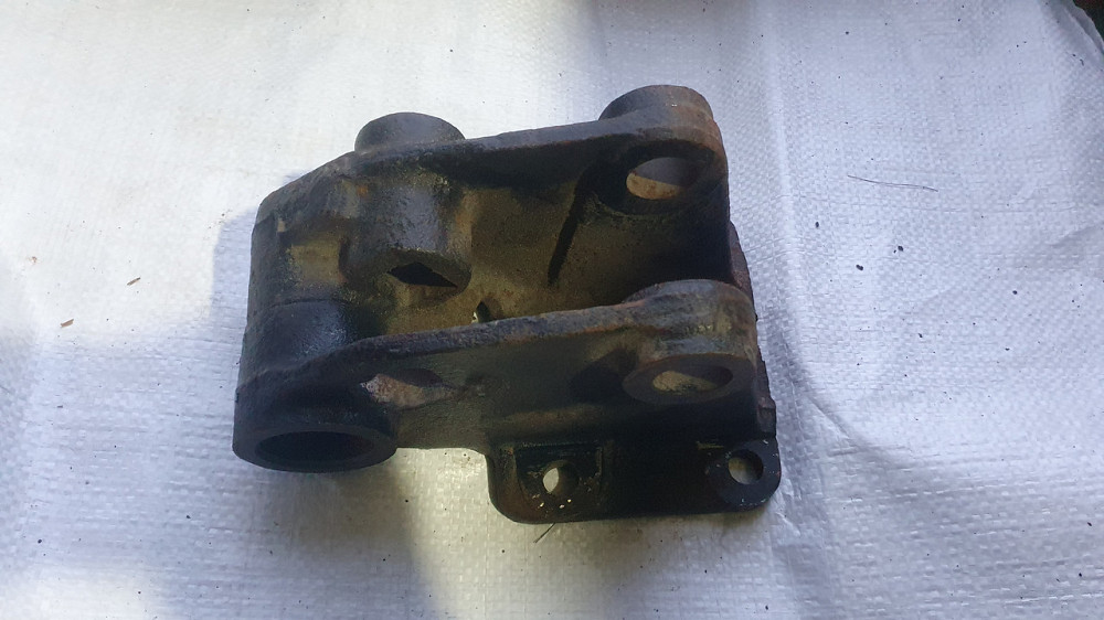 Кронштейн переднего крепления кабины нижний правый КамАЗ. 5320-5001034. Харьков - изображение 1