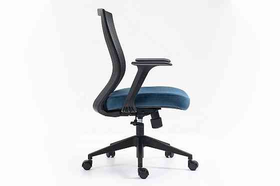 Крісло поворотне Q-328 чорне/блакитне Киев