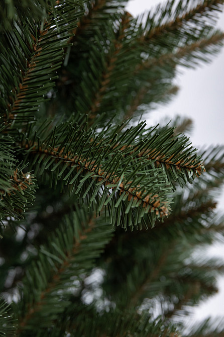 Штучна ялинка 1,3 м зелена, новорічна ялина Різдвяна ніч SOK-3-2 Коломия - фото 2