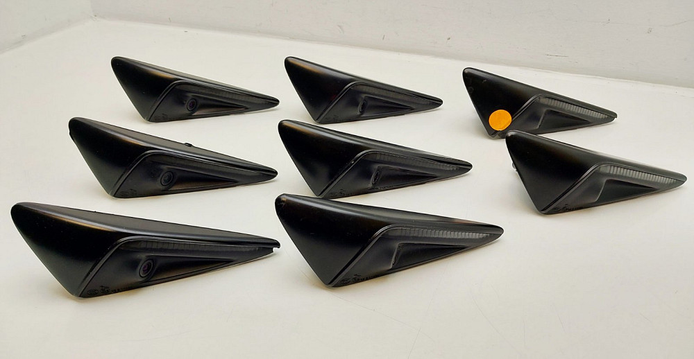 Камера-повторювач повороту лівий до автомобіля Tesla Model 3 або Model Y з незначним дефектом Луцк - изображение 1