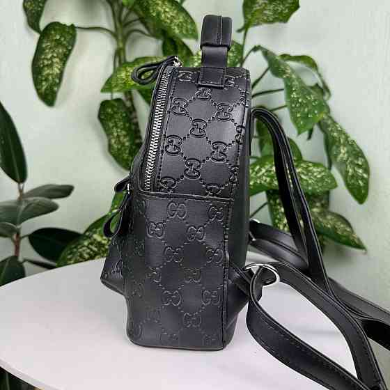 Жіночий міні рюкзак сумка стиль Gucci з тисненням чорний, маленький рюкзачок ( 28024 ) Харків