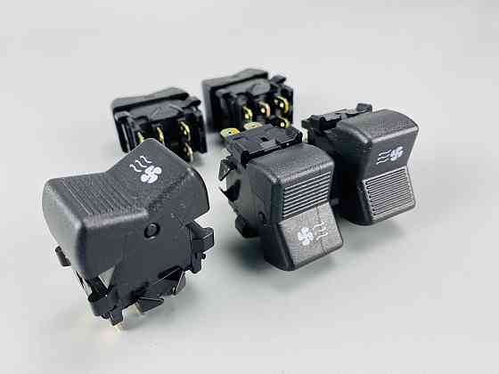 Перемикач (клавіша) вентилятора отопітеля МТЗ Мукачево