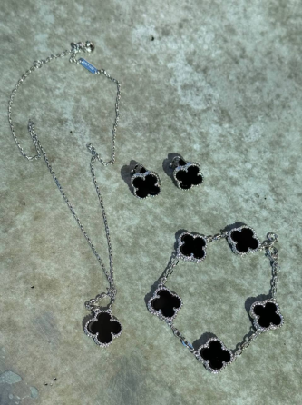 Van Cleef набір 3 предмети / чорна емаль, покриття срібло 925 / підвіска, сережки, браслет Одеса