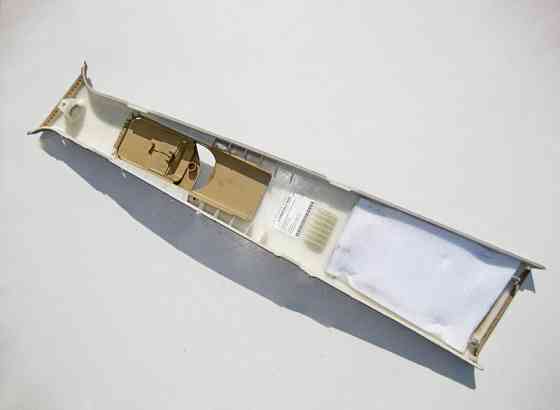 Mercedes-Benz  A1646909825 8K57 Обшивка правої стійки "B" верхня бежева ML W164 GL X164 Одеса