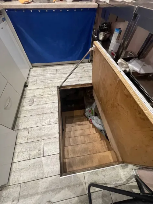 Нове, Приміщення (кафе) на червоній лінії. Гоголя 10. Свій вхід і скляна група. непоганий ремонт, га Дніпро - фото 4