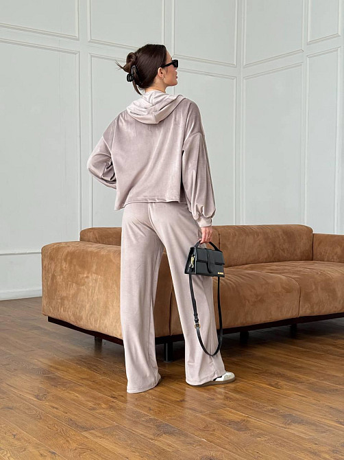 Жіночий повсякденний костюм-трійка: кофта, топ і штани велюр Бежевий, 48/52 Одеса - фото 6