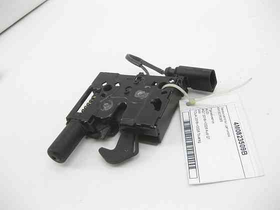 VAG  4M0823509B Замок капота з датчиком Одеса