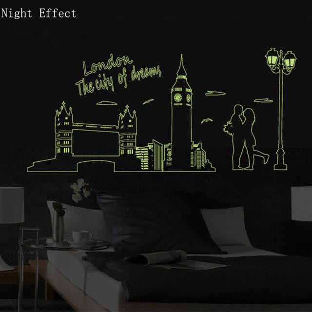 Наклейка, що світиться в темряві Нічний Лондон Київ - фото 2