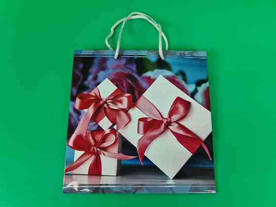 Пакет бумажный подарочный квадратный 23*24*10(артKV-209) (12 шт) Харьков