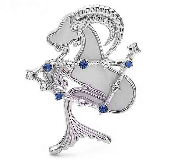 Брошка знак зодіаку "Козеріг" Сріблястий Сміла