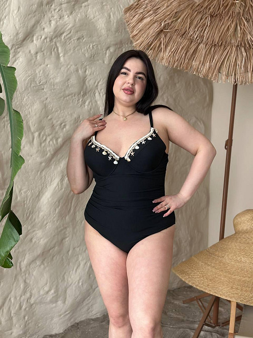 Жіночий купальник суцільний великого розміру на кісточках plus size на бретельках з морським декором чорний 2XL Одеса - фото 6