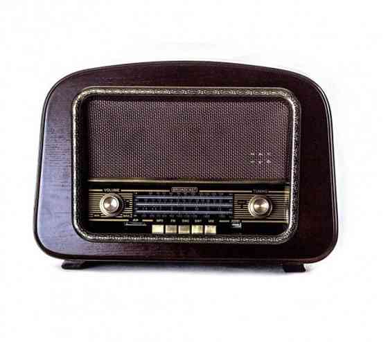 Ретро радио проигрыватель Daklin Европа с подсветкой дерево Орех (RP-050A) Киев