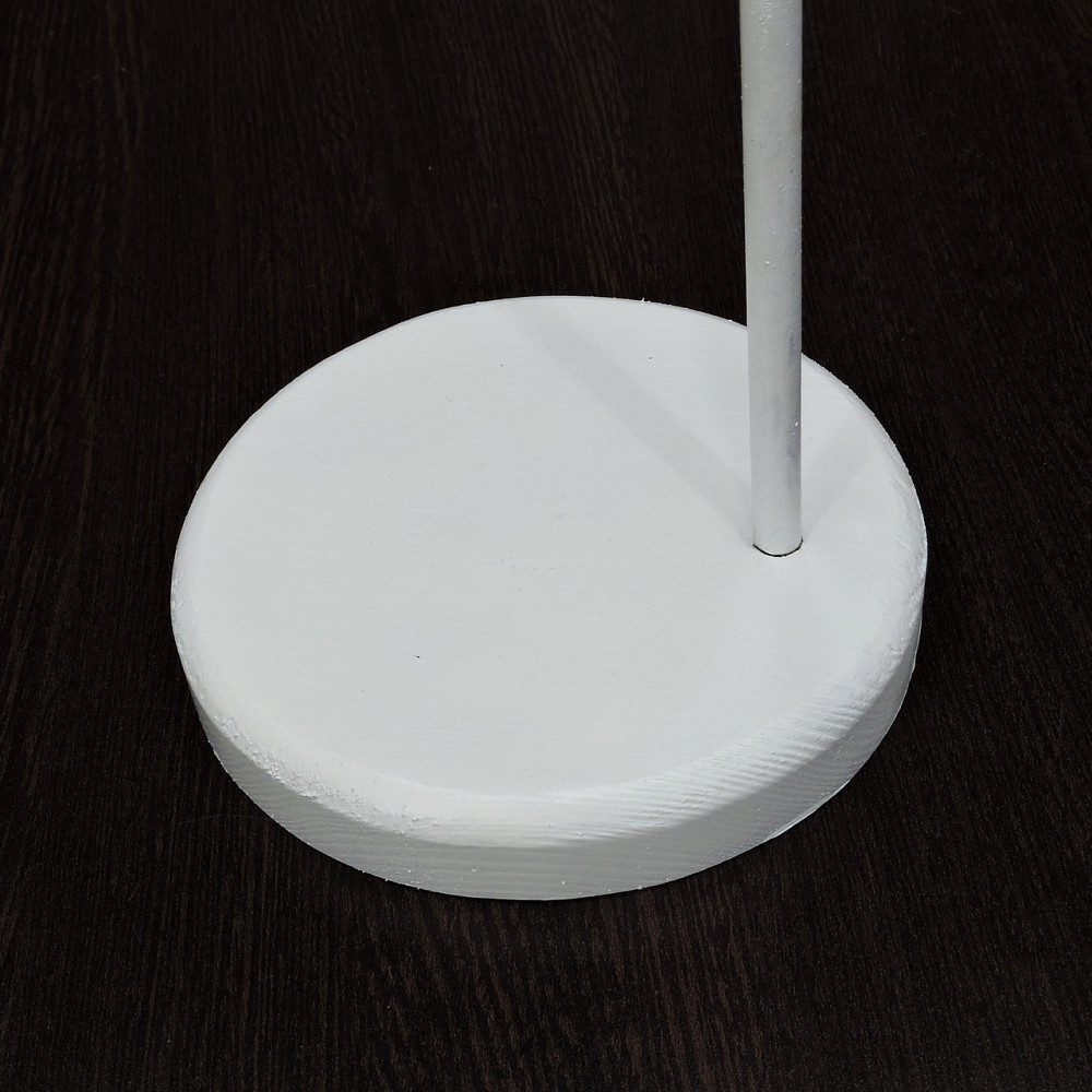 Подставка для кукол 