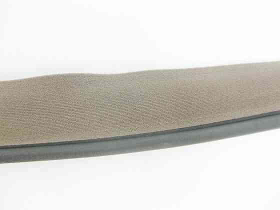 Mercedes-Benz  A1646900198 1B08 Ущільнювач передніх дверей на кузові бежевий ML W164 GL X164 Одеса