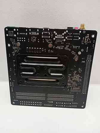 Комплект: материнська плата ASRock B450 Gaming-ITX/ac + Amd Ryzen 5 2600 + 8+8 Gb DDR4 G.Skill Trident Z (товар вживаний) Луцк
