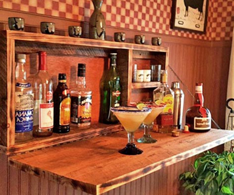 Настенный бар 
