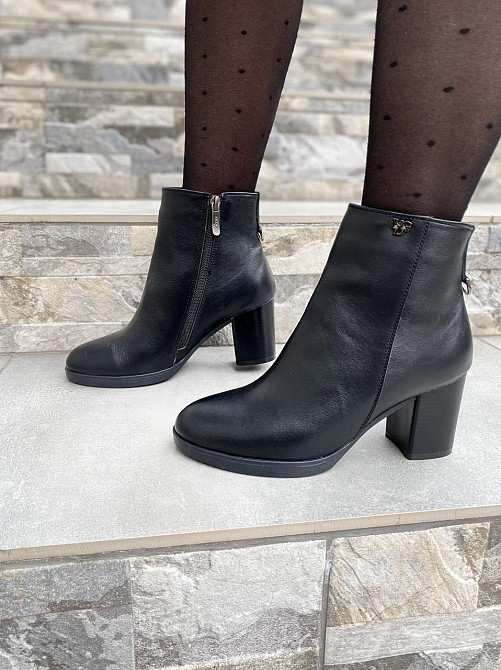 Жіночі черевики YDG-bellini чорні натуральна шкіра висота каблука 7см розмір 36 (2023) Коломия - фото 1