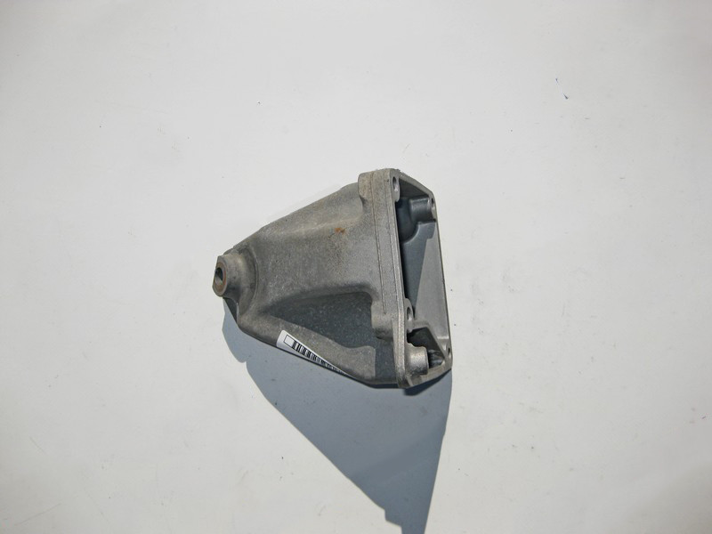 Mercedes-Benz  A2722230704 Кронштейн опори двигуна лівий M272 V6 3.5л S-Class W221 Одесса - изображение 3