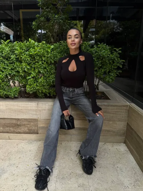 Стильный женский лонг с трендовыми вырезами спереди Одесса - изображение 16