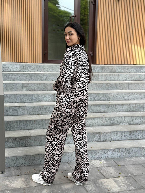 Жіночий шовковий костюм із штанами Бежевий M/L Харків - фото 2