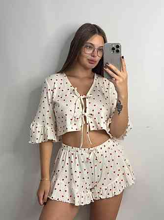 Женский комплект на завязках с шортами Красные сердечки M-L Харьков