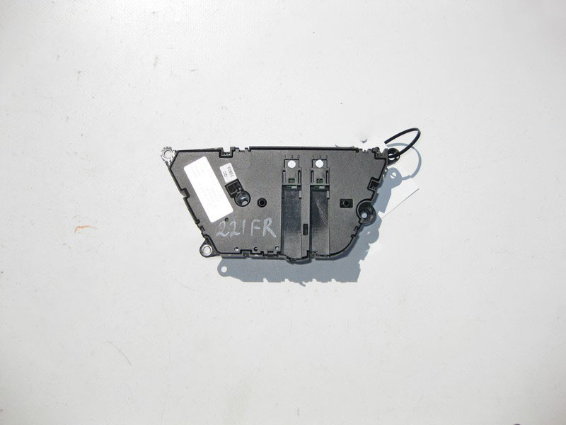 Mercedes-Benz  A2218701751 7J22 Блок кнопок керування переднім правим сидінням з пам'яттю S-Class W221 Одесса - изображение 2