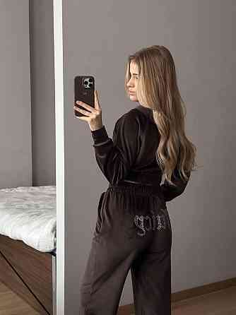 Женский стильный костюм двойка в стиле спорт шик со стразами на ягодицах велюр Шоколадный, 42/44 Одесса